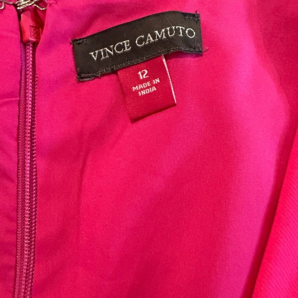NWT Vince Camuto womens V Neck Jumpsuit With Tie Belt Hot Pink Size 12. - Picture 6 of 7